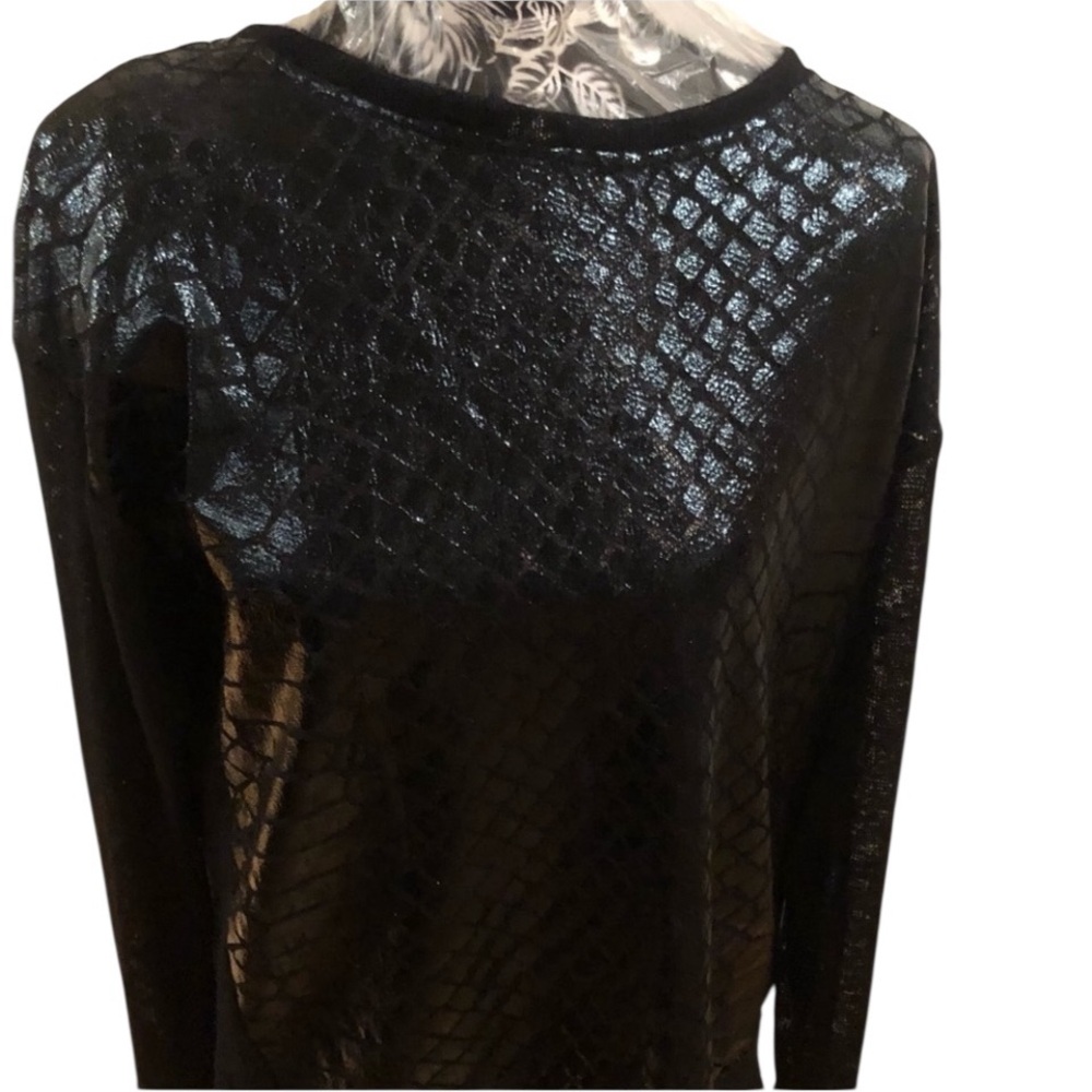 Bar III medium black textured front sweater with semi sheer split back